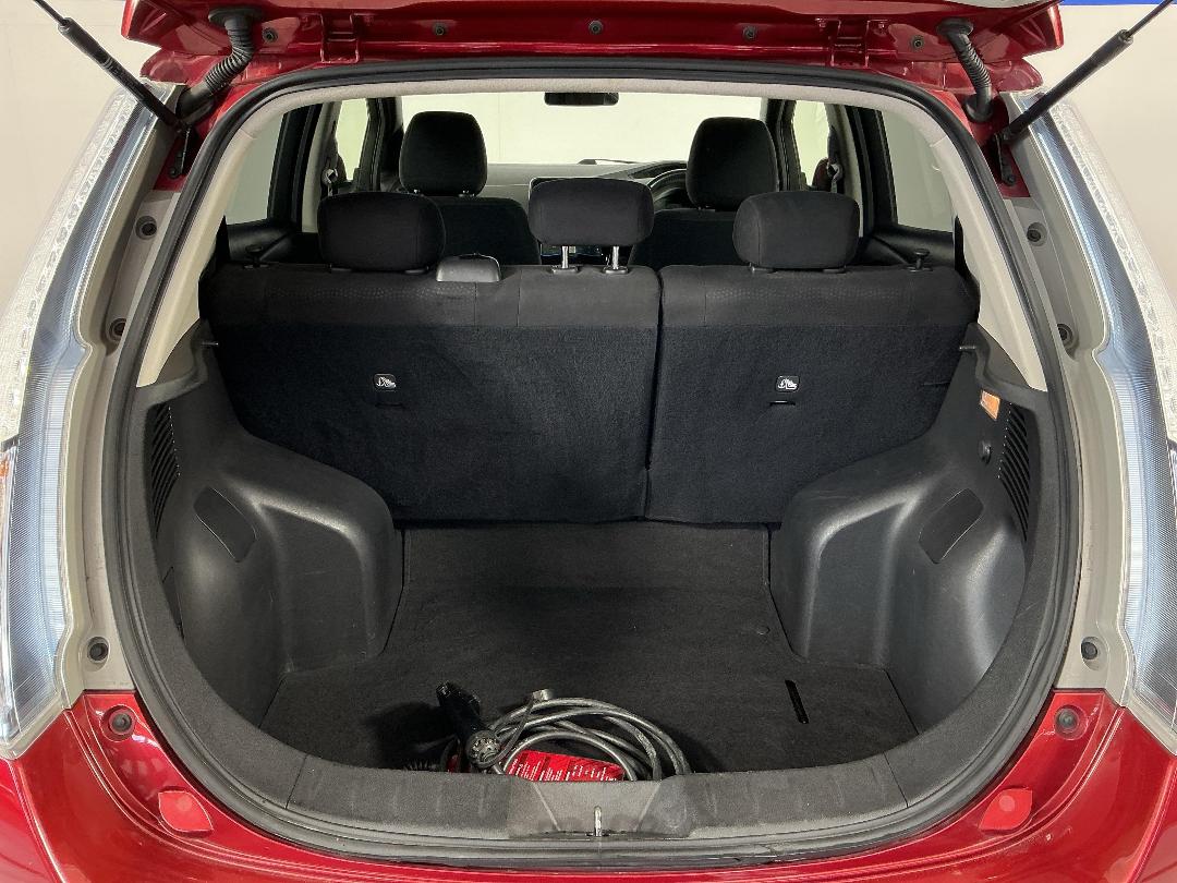 Photo '14' of Nissan Leaf