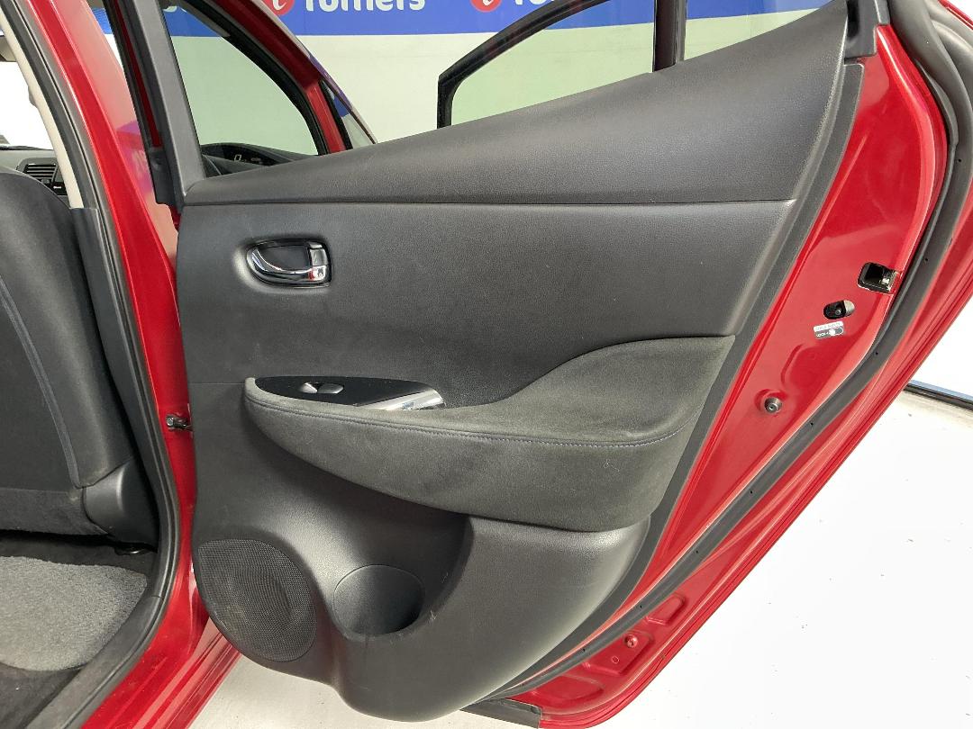 Photo '19' of Nissan Leaf