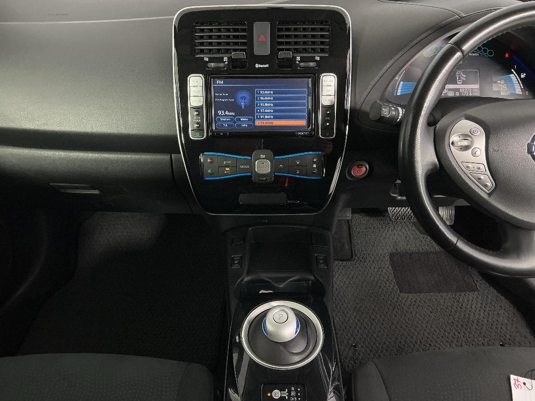 Photo '18' of Nissan Leaf