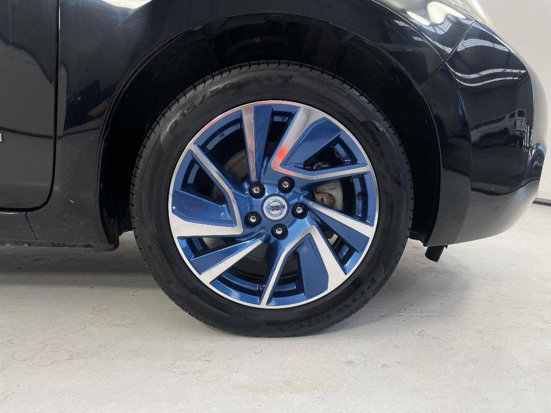 Photo '9' of Nissan Leaf