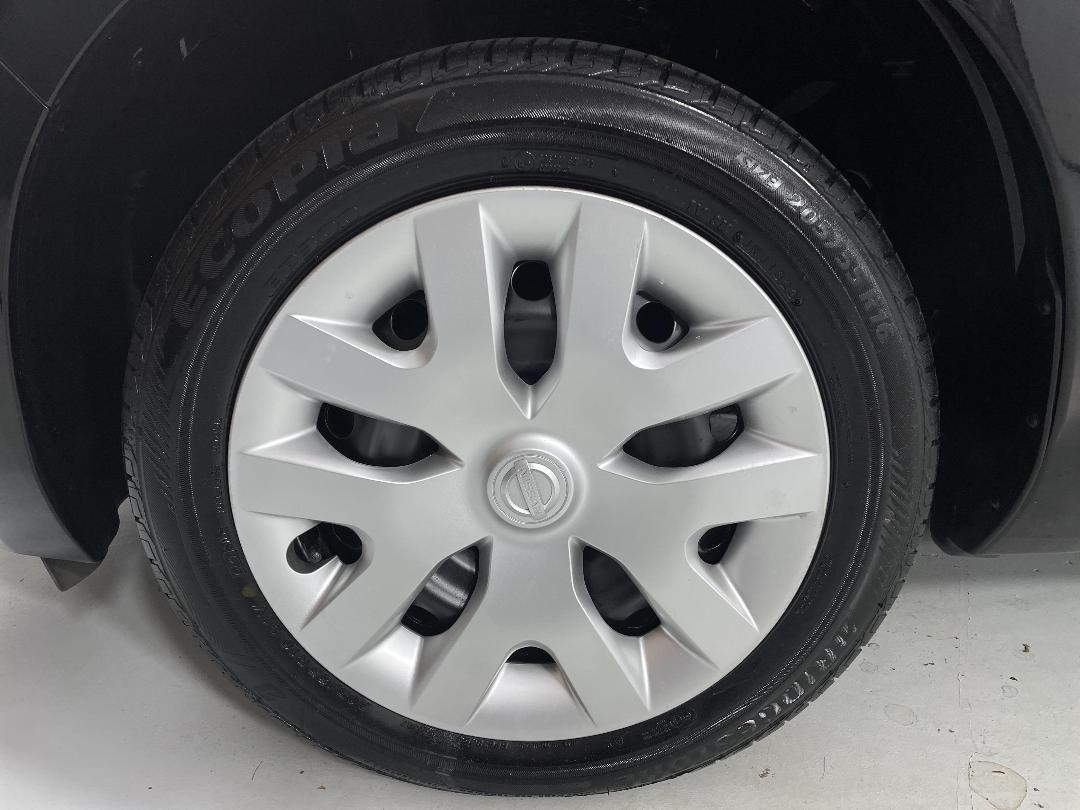 Photo '10' of Nissan Leaf