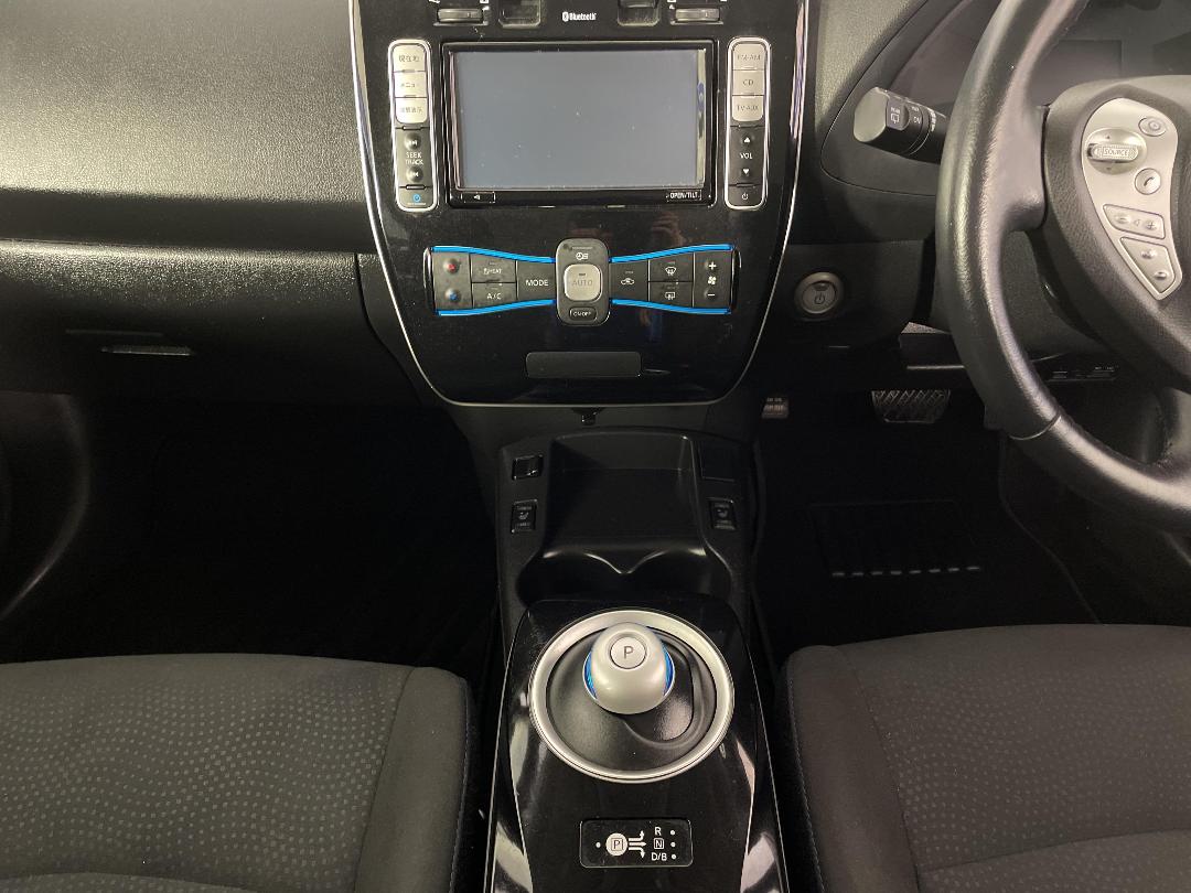 Photo '18' of Nissan Leaf