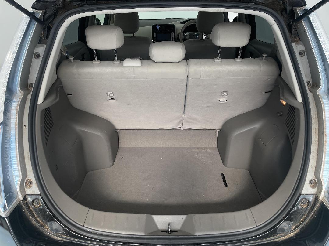 Photo '14' of Nissan Leaf