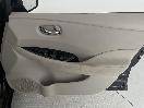 Thumbnail '15' of Nissan Leaf
