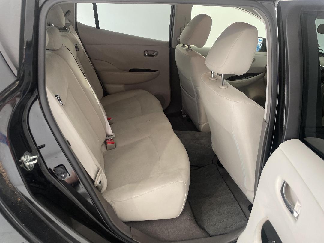 Photo '20' of Nissan Leaf