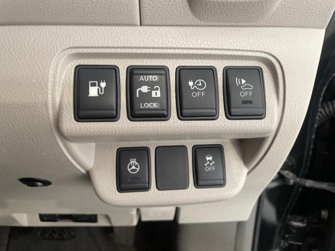 Photo '24' of Nissan Leaf