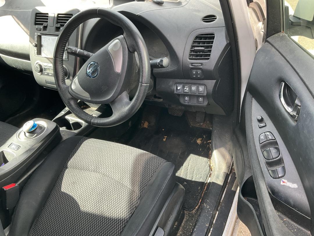 Photo '12' of Nissan Leaf