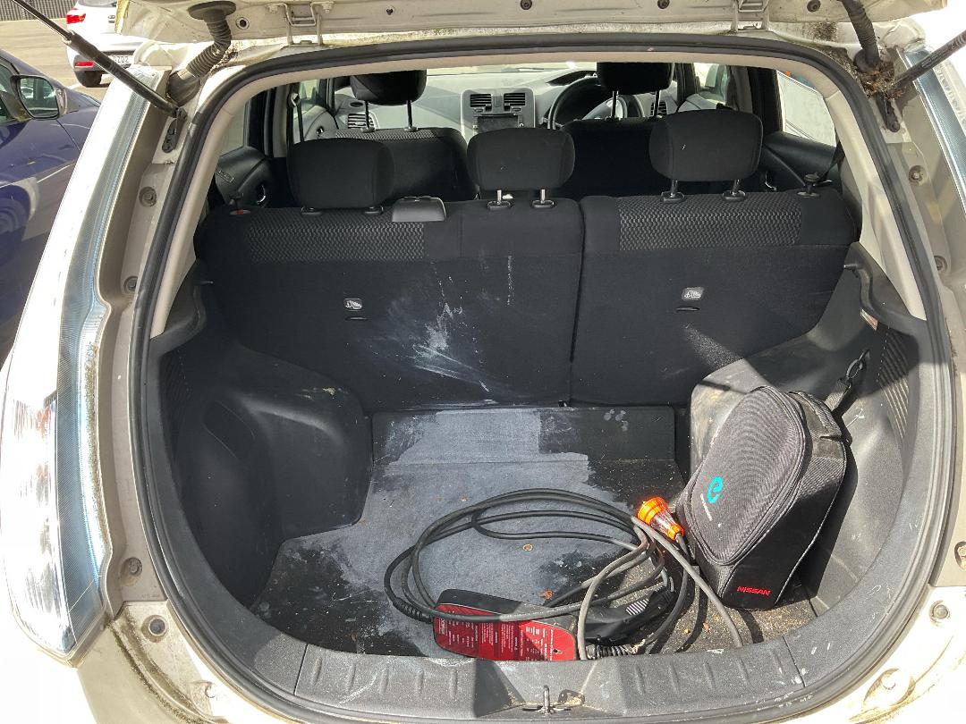 Photo '16' of Nissan Leaf