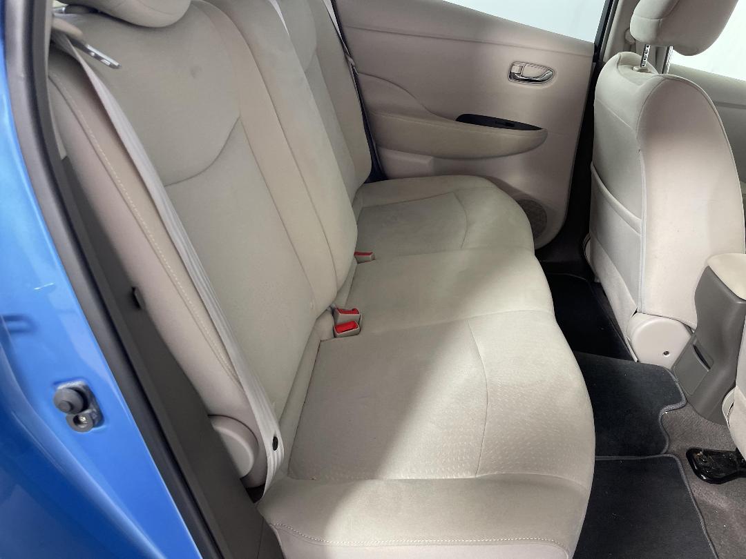 Photo '18' of Nissan Leaf