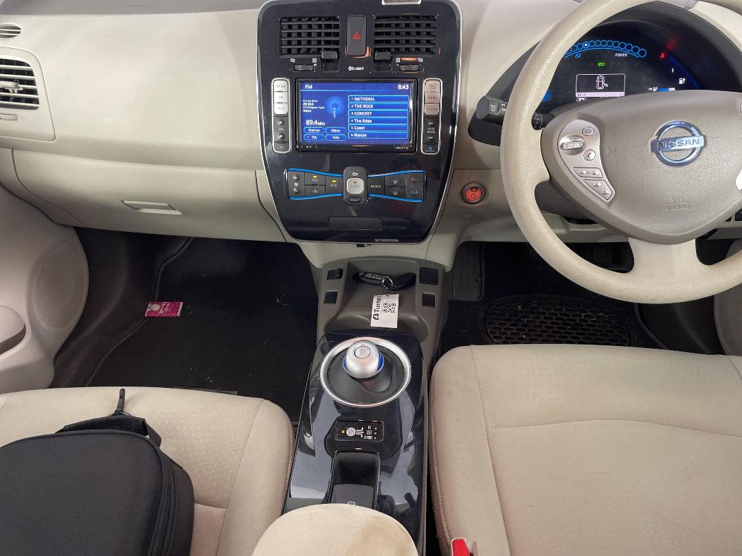 Photo '16' of Nissan Leaf