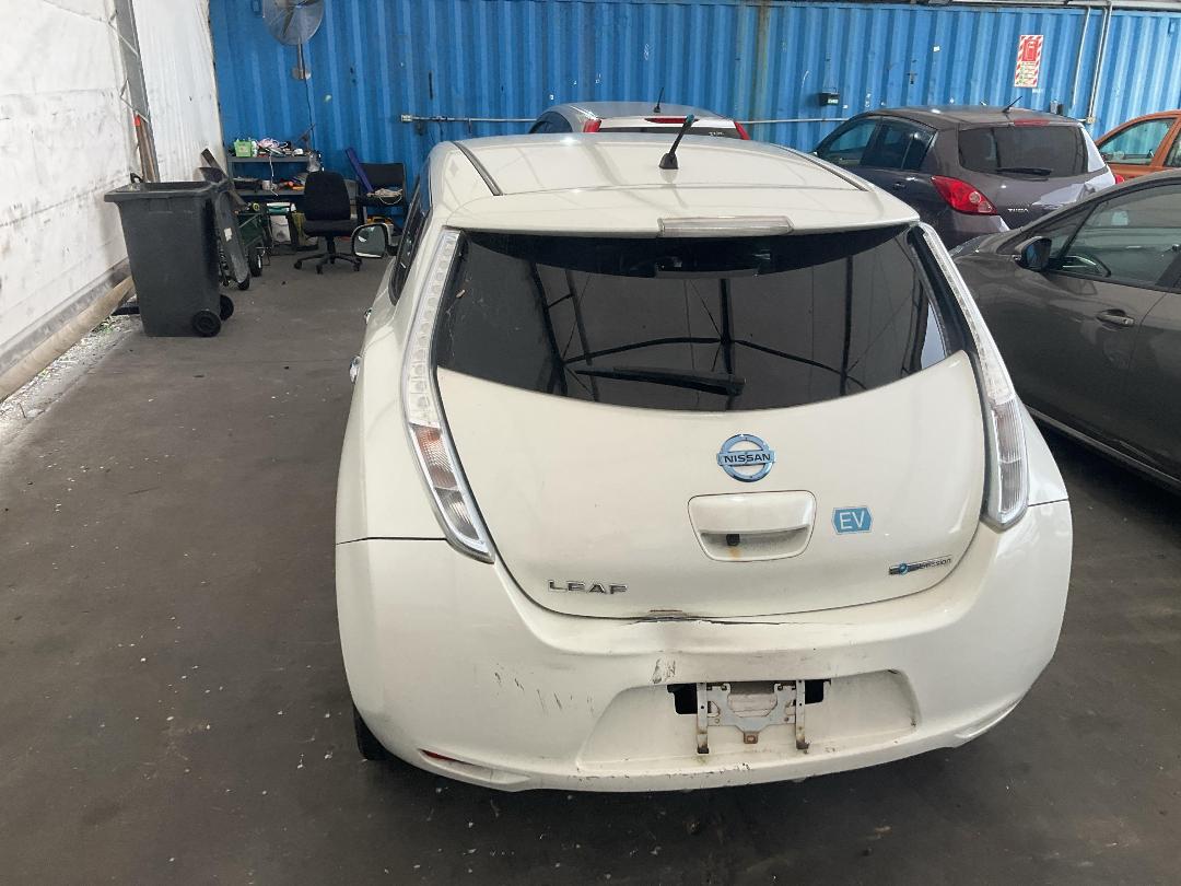 Photo '12' of Nissan Leaf