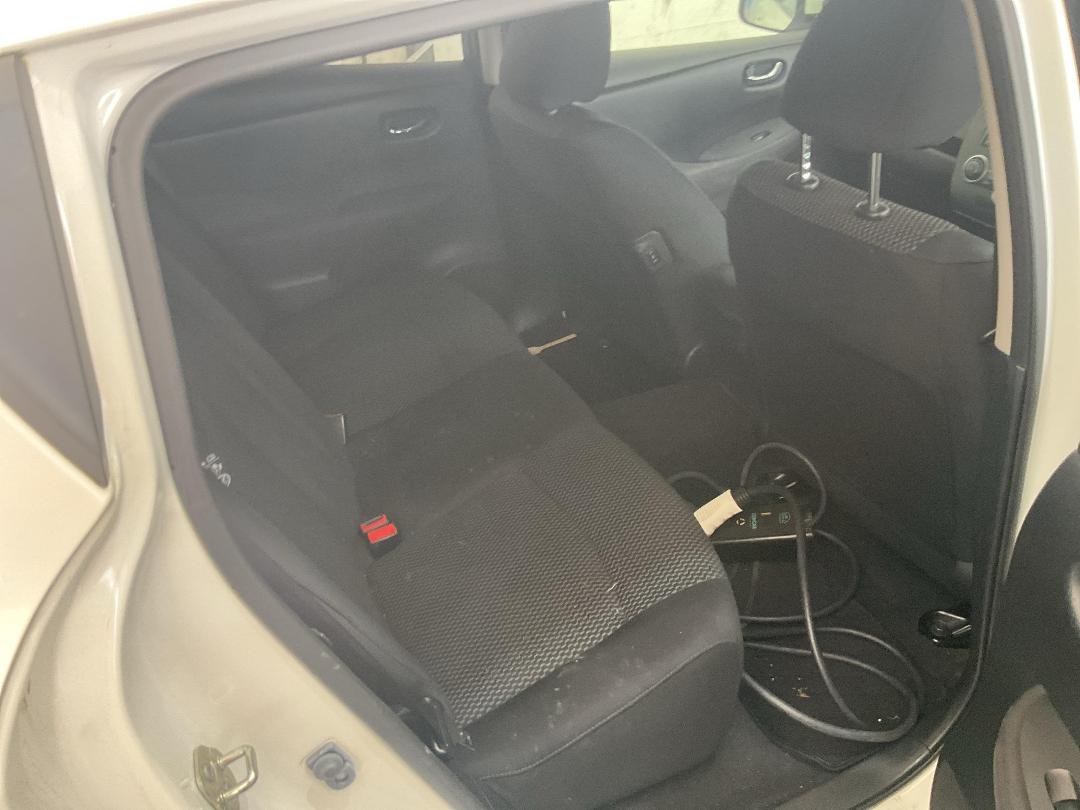 Photo '22' of Nissan Leaf