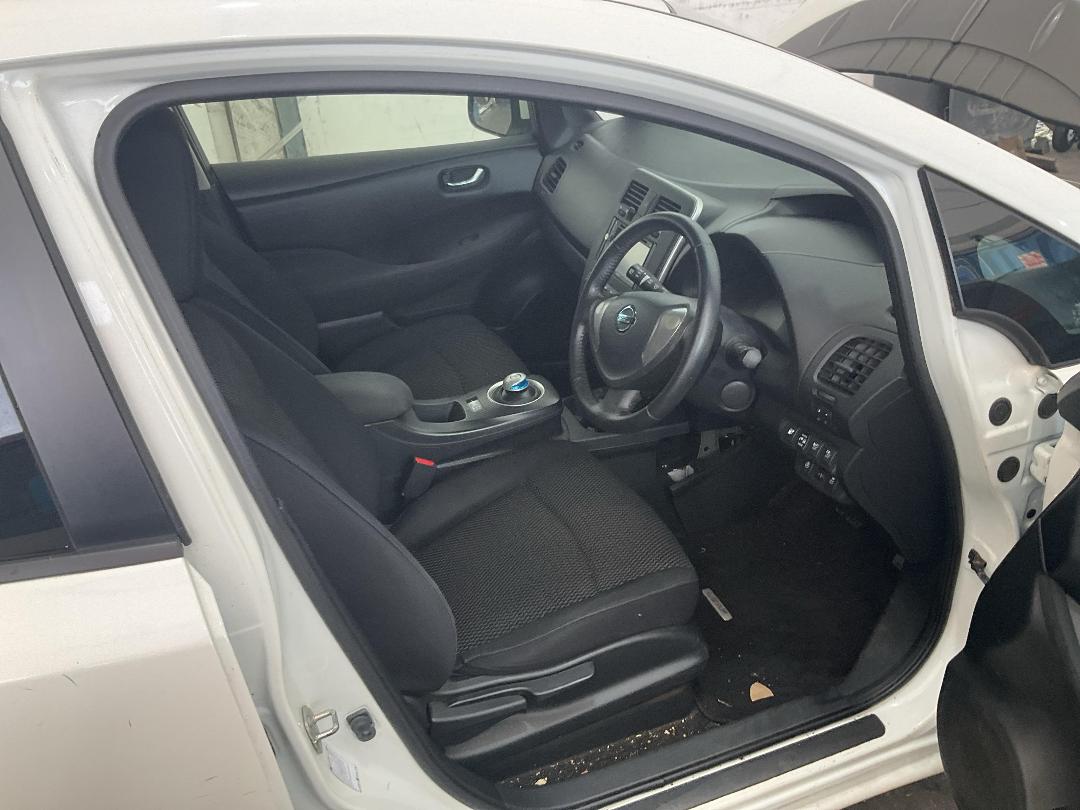 Photo '21' of Nissan Leaf