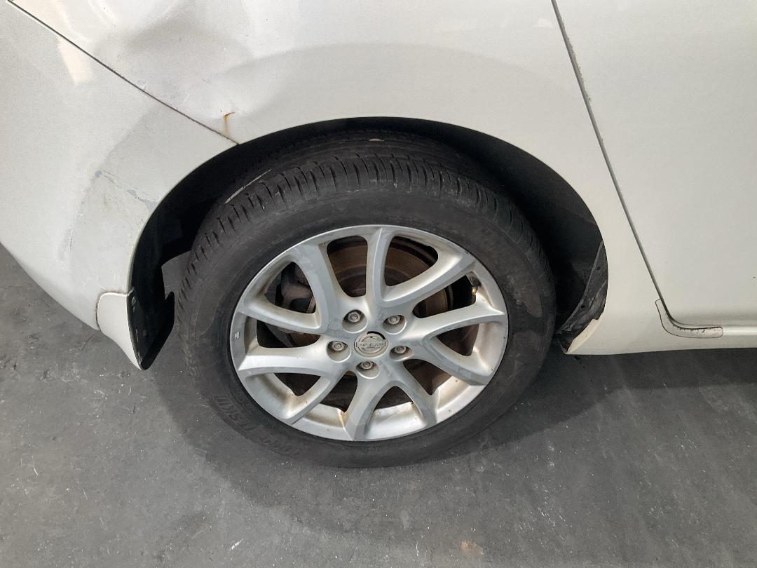 Photo '17' of Nissan Leaf Zero Emission