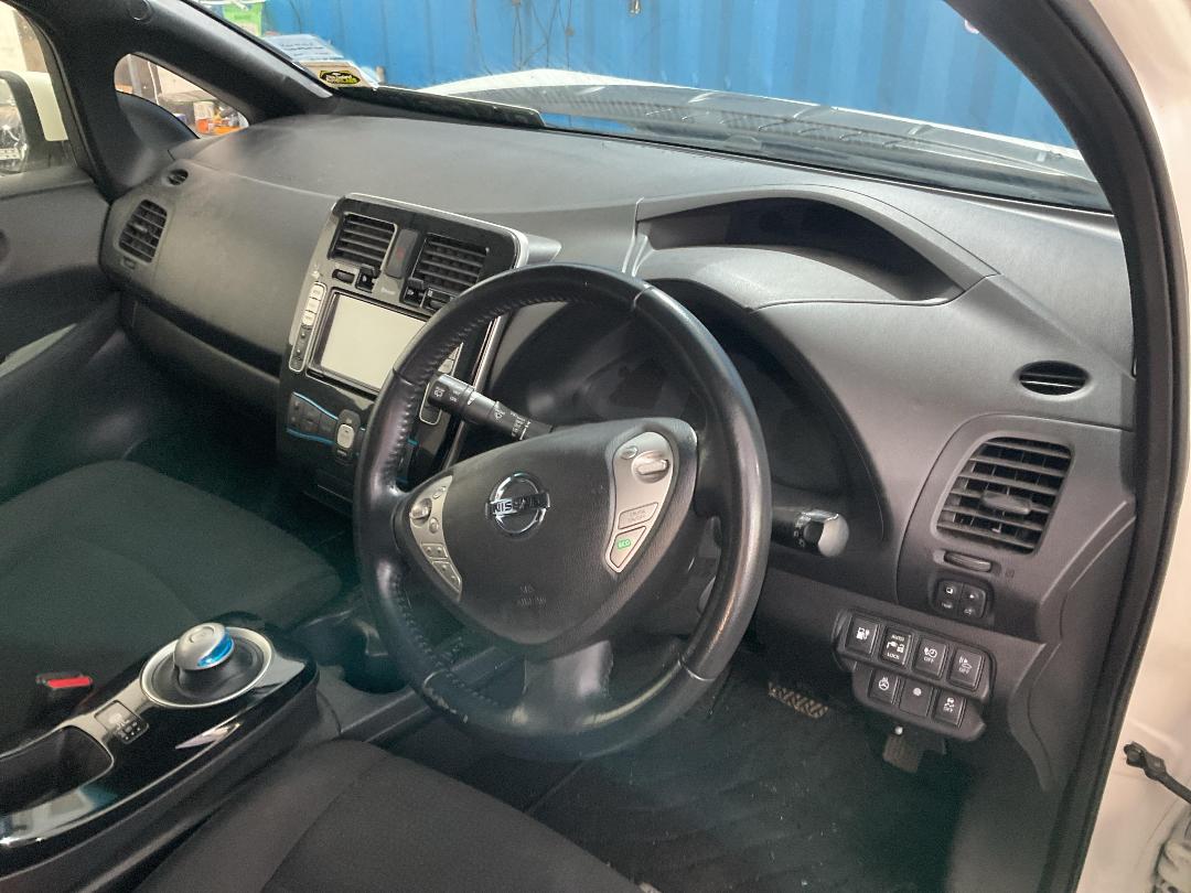 Photo '20' of Nissan Leaf Zero Emission