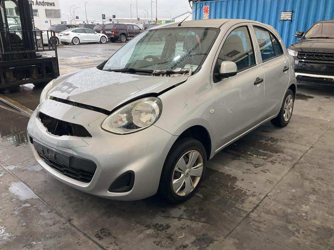 Photo '8' of Nissan March Photo '8' of Nissan March