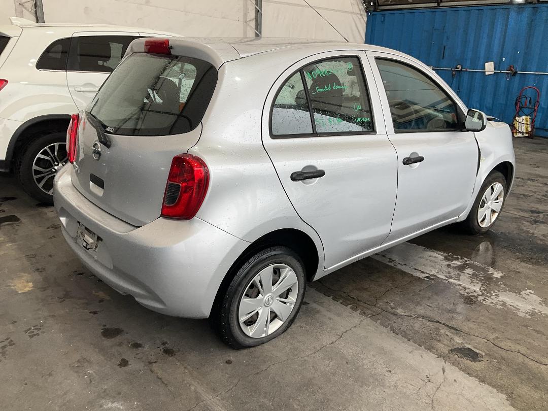 Photo '15' of Nissan March Photo '15' of Nissan March