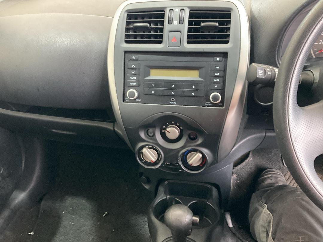 Photo '22' of Nissan March Photo '22' of Nissan March