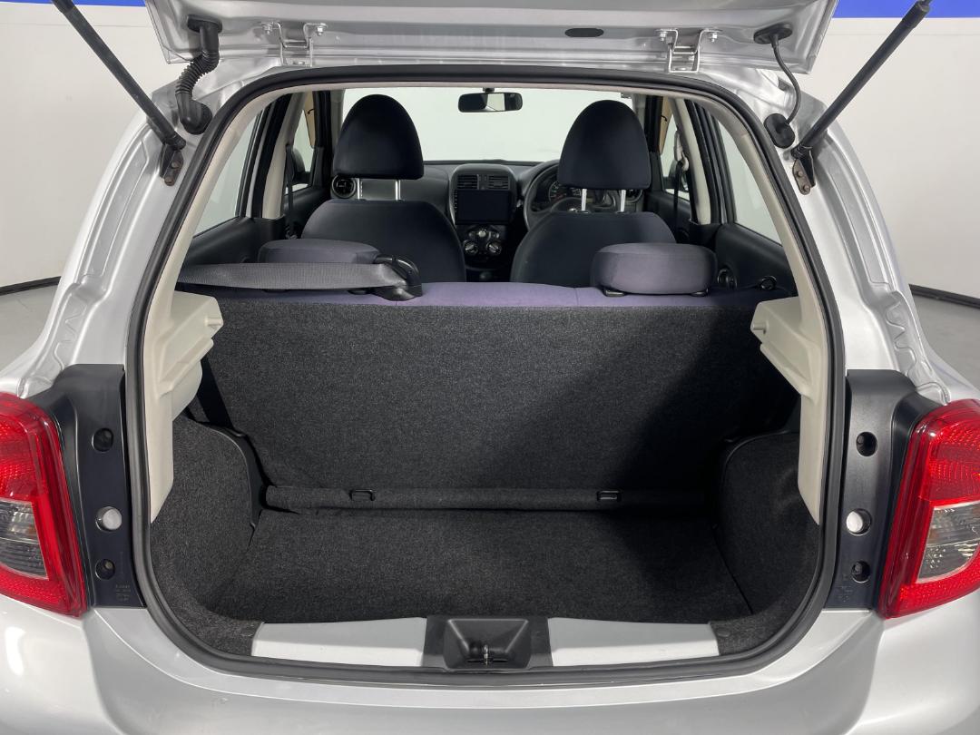 Photo '14' of Nissan March Photo '14' of Nissan March