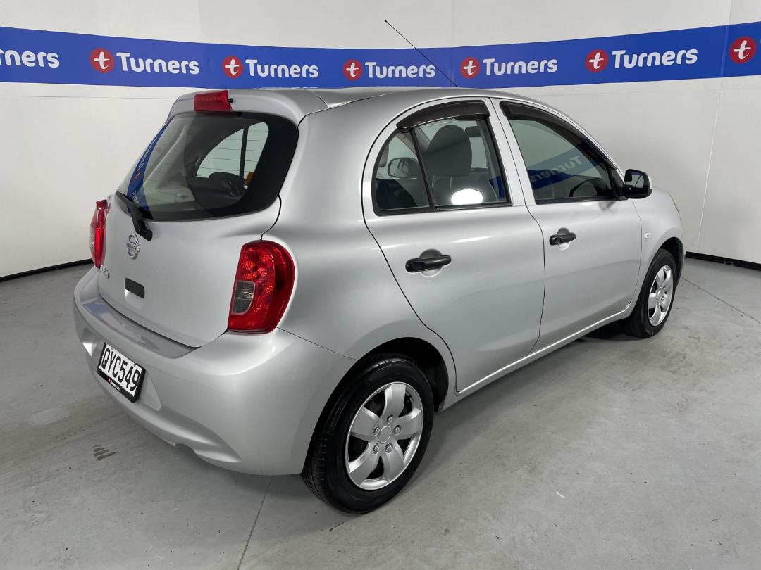 Photo '7' of Nissan March Photo '7' of Nissan March