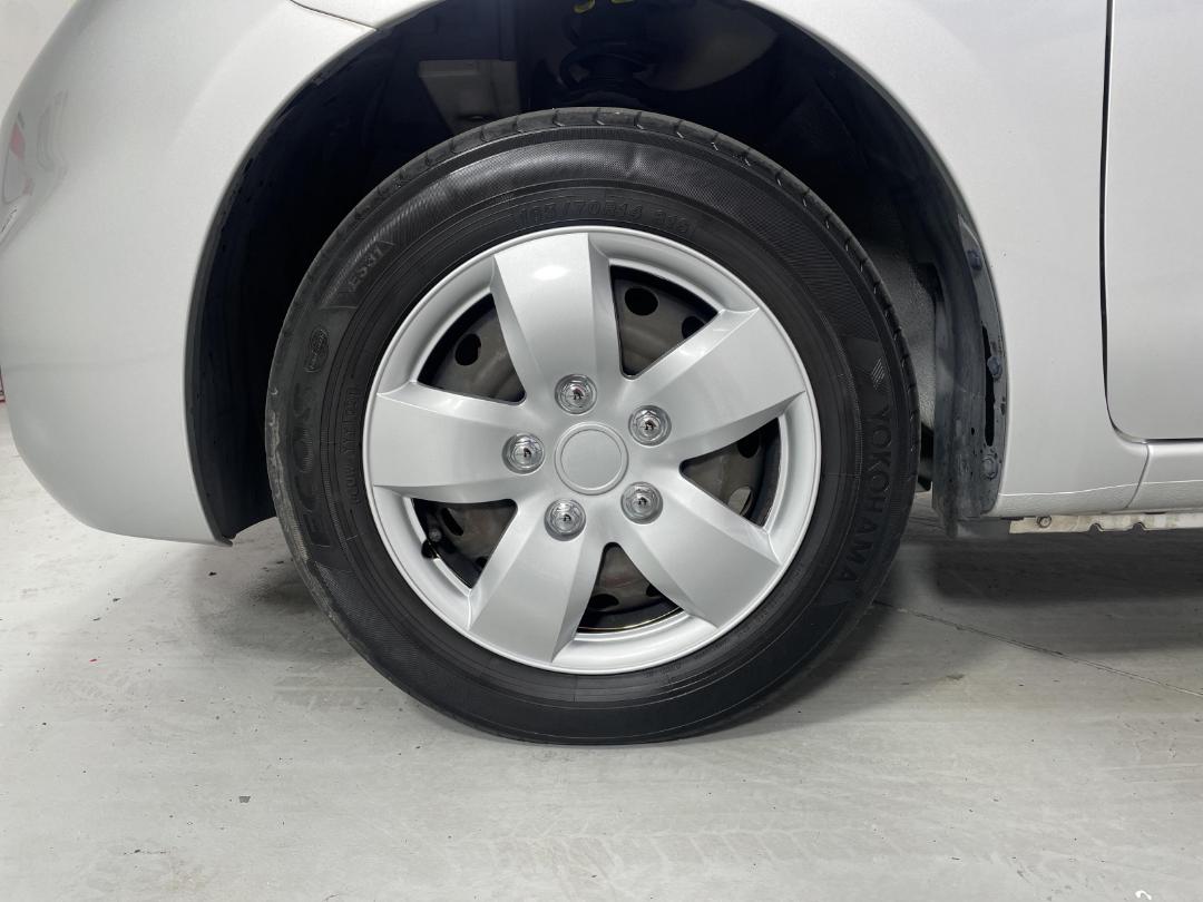 Photo '10' of Nissan March Photo '10' of Nissan March