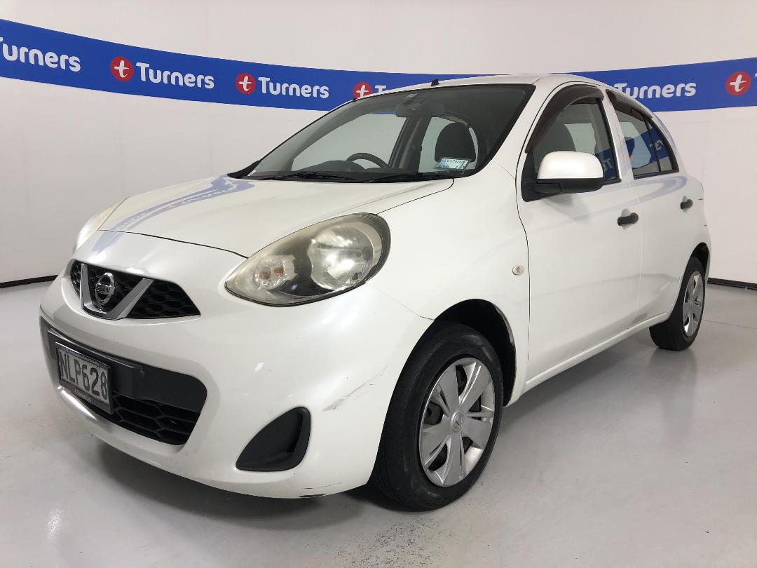 Photo '4' of Nissan March