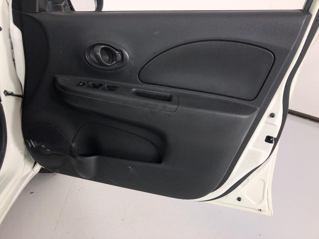 Photo '15' of Nissan March