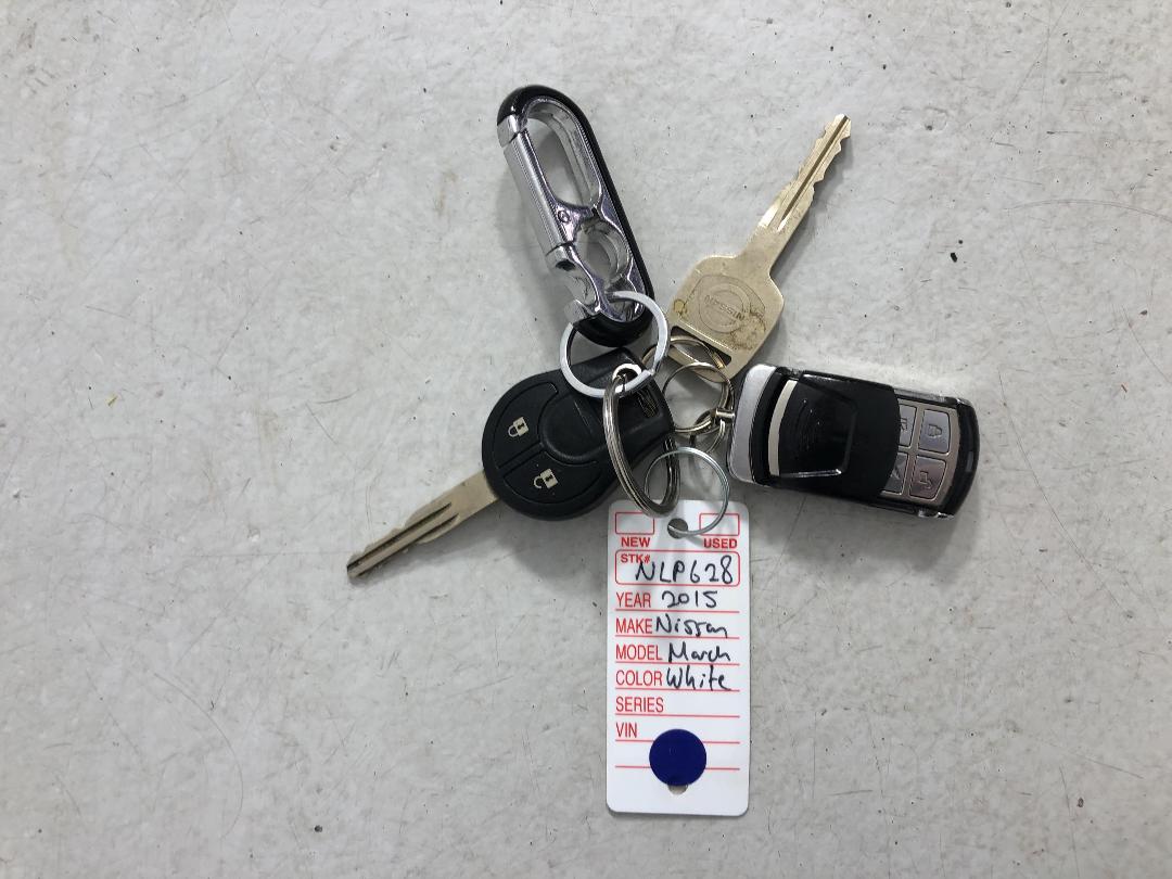 Photo '22' of Nissan March