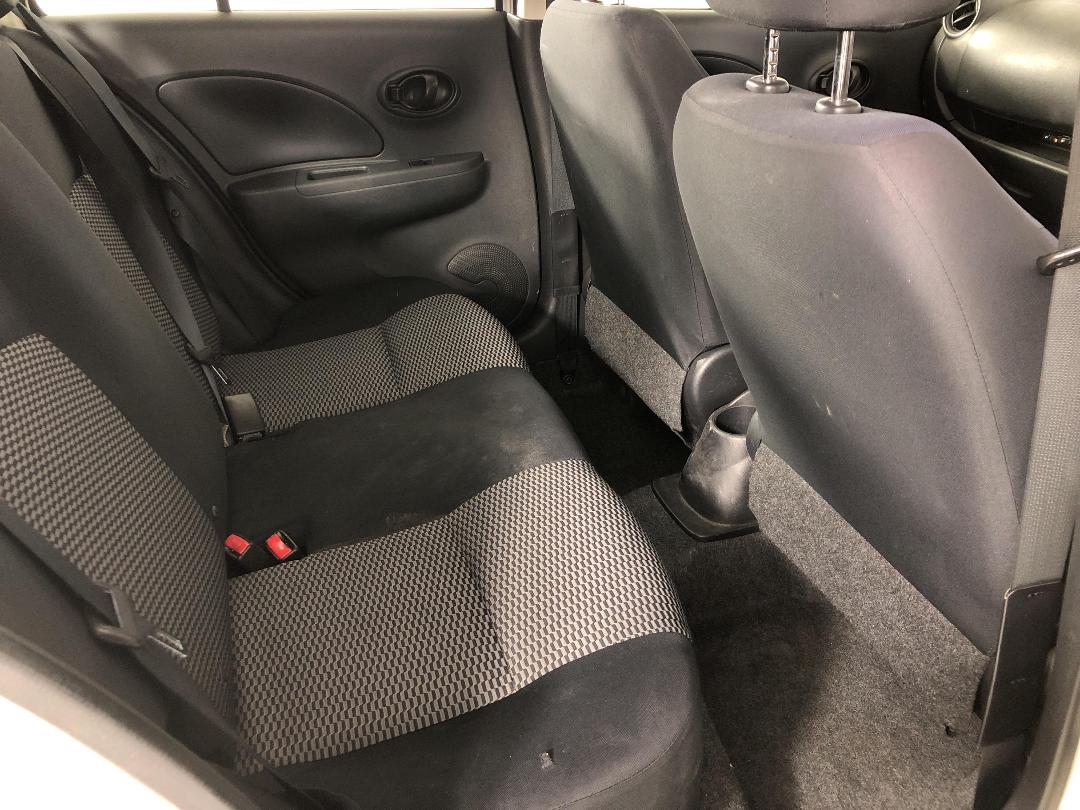 Photo '20' of Nissan March