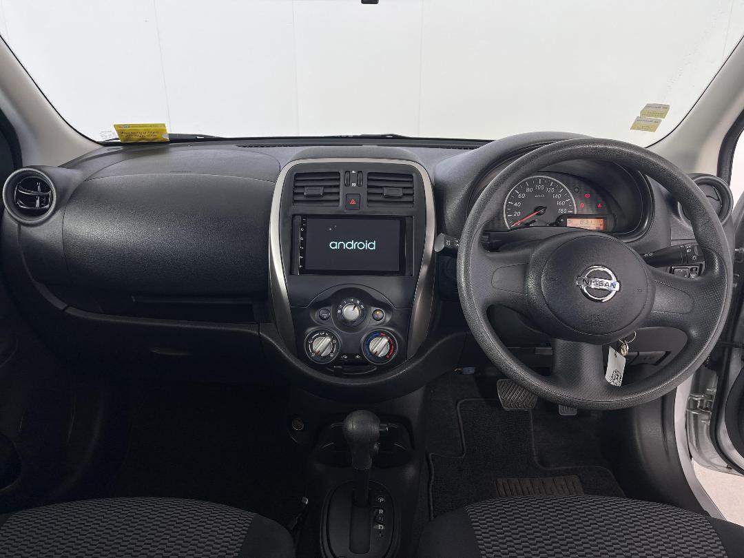 Photo '17' of Nissan March