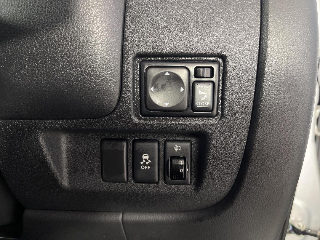 Photo '24' of Nissan March