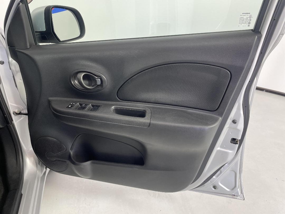 Photo '15' of Nissan March