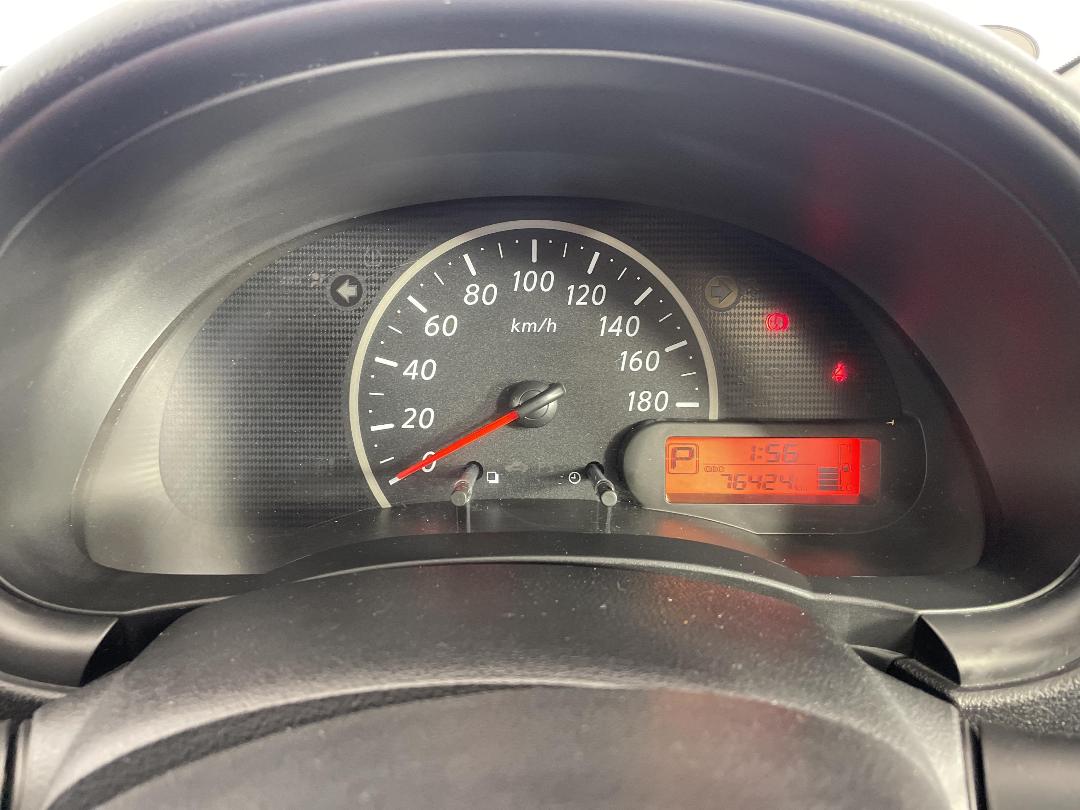 Photo '21' of Nissan March