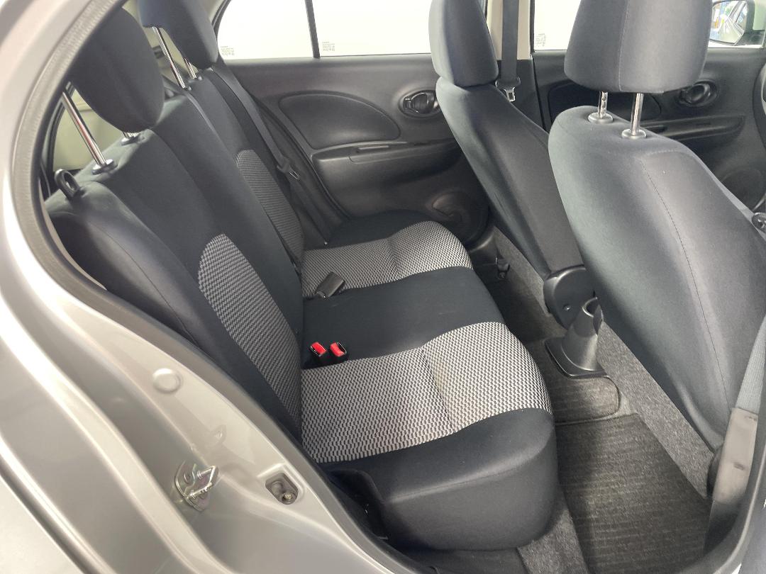 Photo '20' of Nissan March