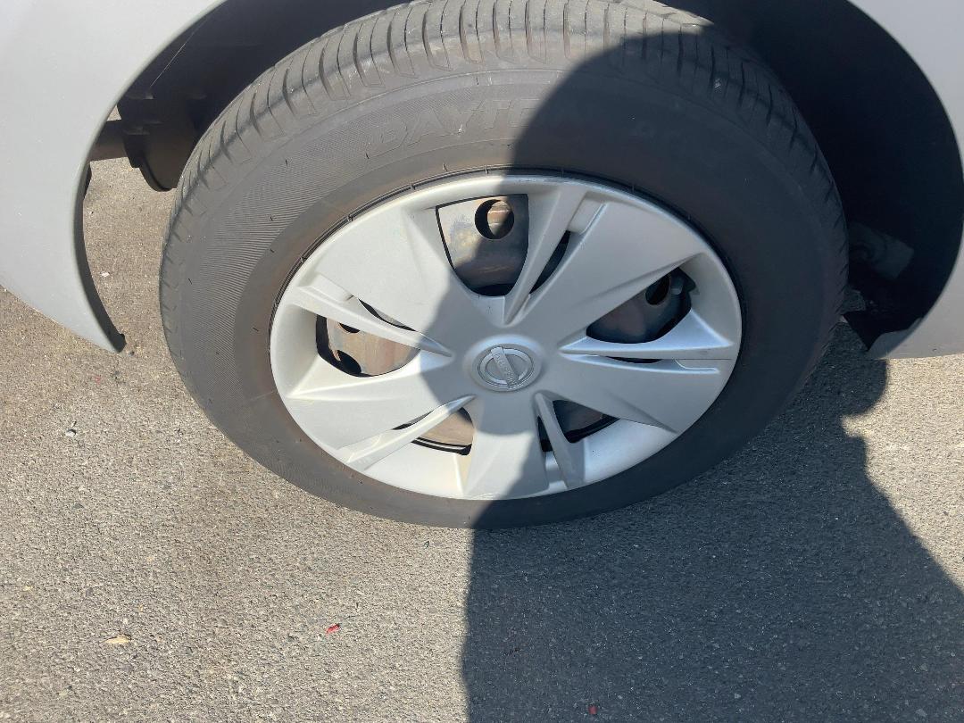 Photo '6' of Nissan March