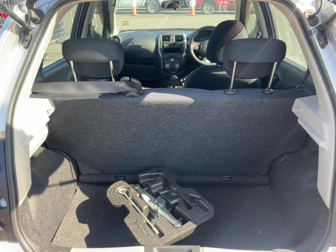 Photo '7' of Nissan March