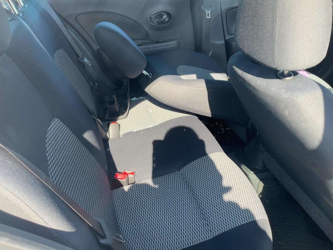 Photo '12' of Nissan March