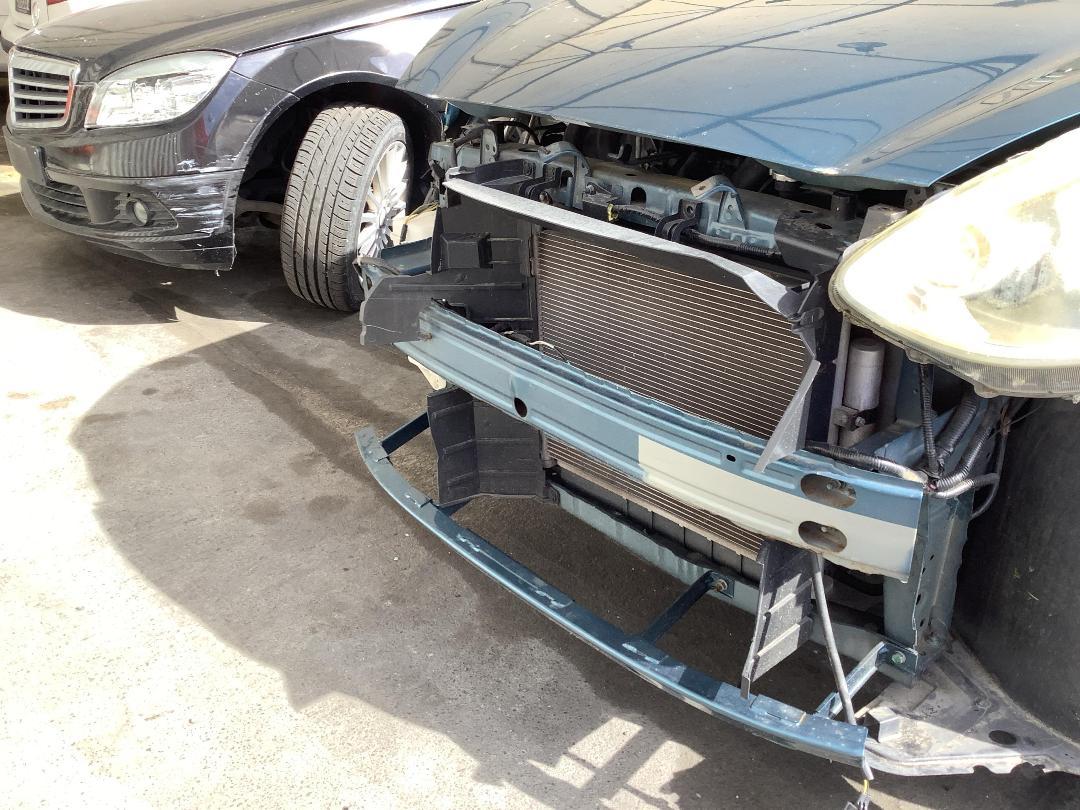 Photo '2' of Nissan Micra ST-L