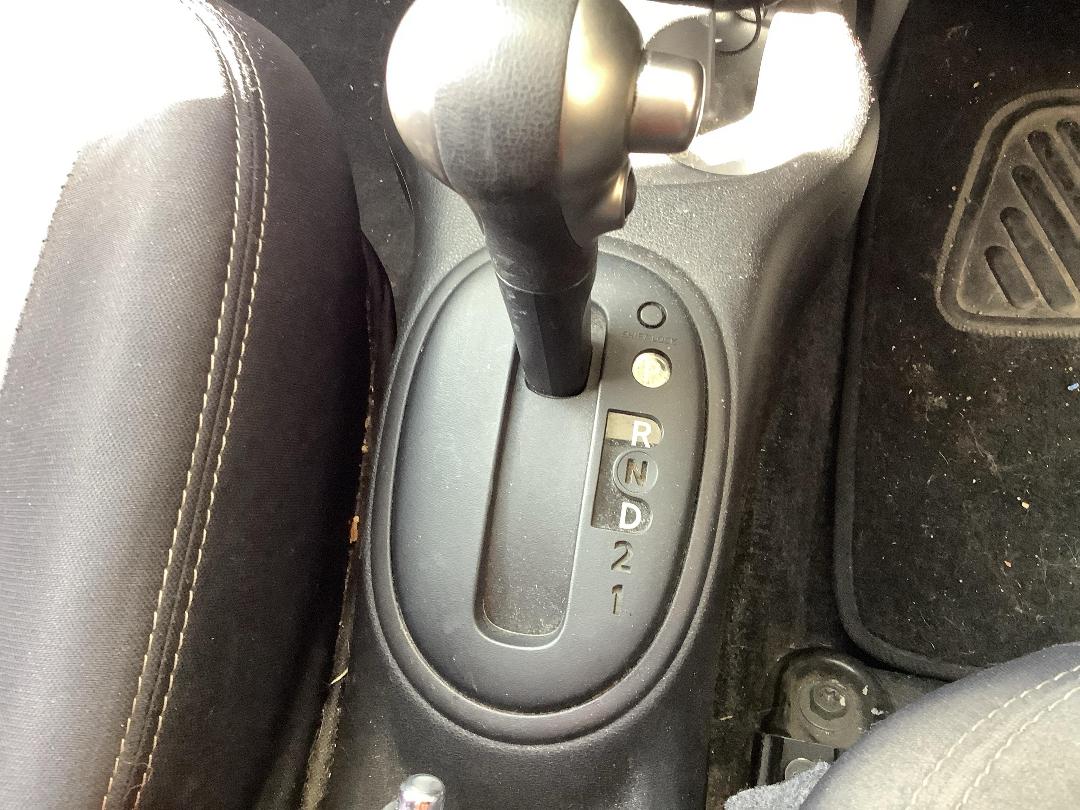 Photo '15' of Nissan Micra ST-L