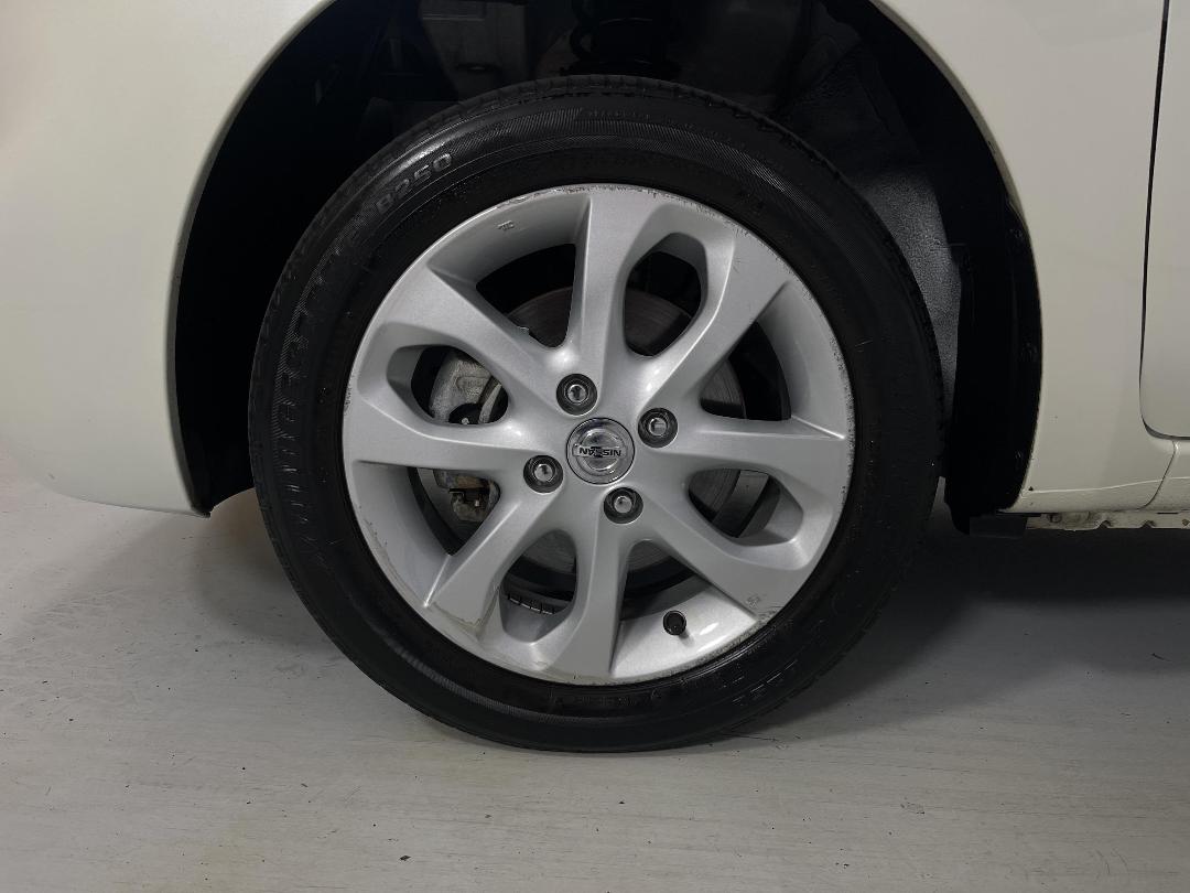 Photo '10' of Nissan Micra