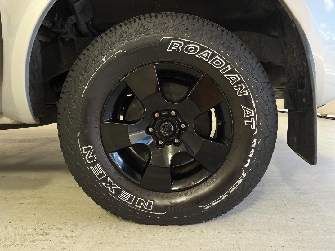 Photo '11' of Nissan Navara