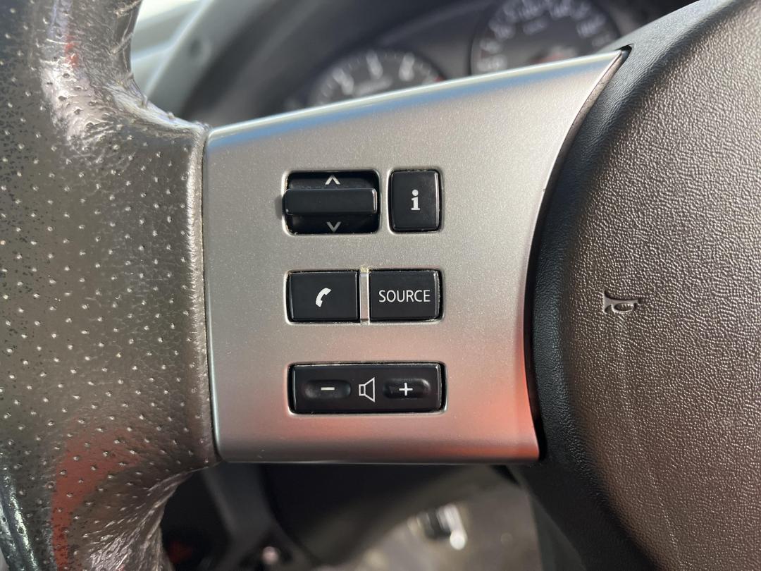 Photo '24' of Nissan Navara