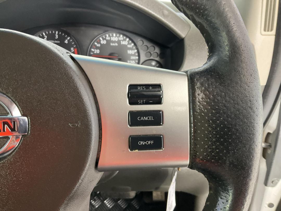 Photo '20' of Nissan Navara D/C ST-X Photo '20' of Nissan Navara D/C ST-X