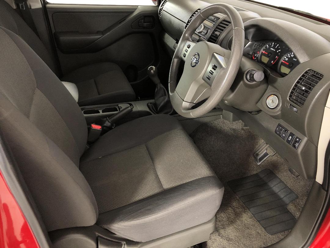 Photo '16' of Nissan Navara Photo '16' of Nissan Navara