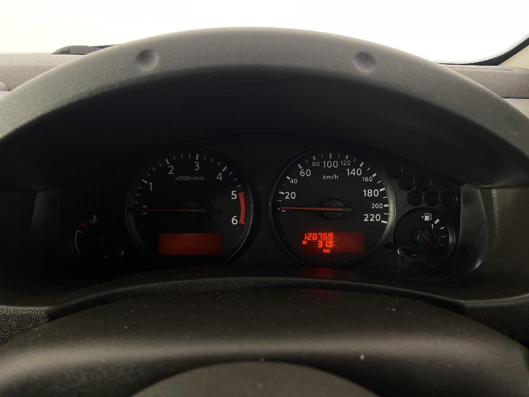 Photo '21' of Nissan Navara Photo '21' of Nissan Navara