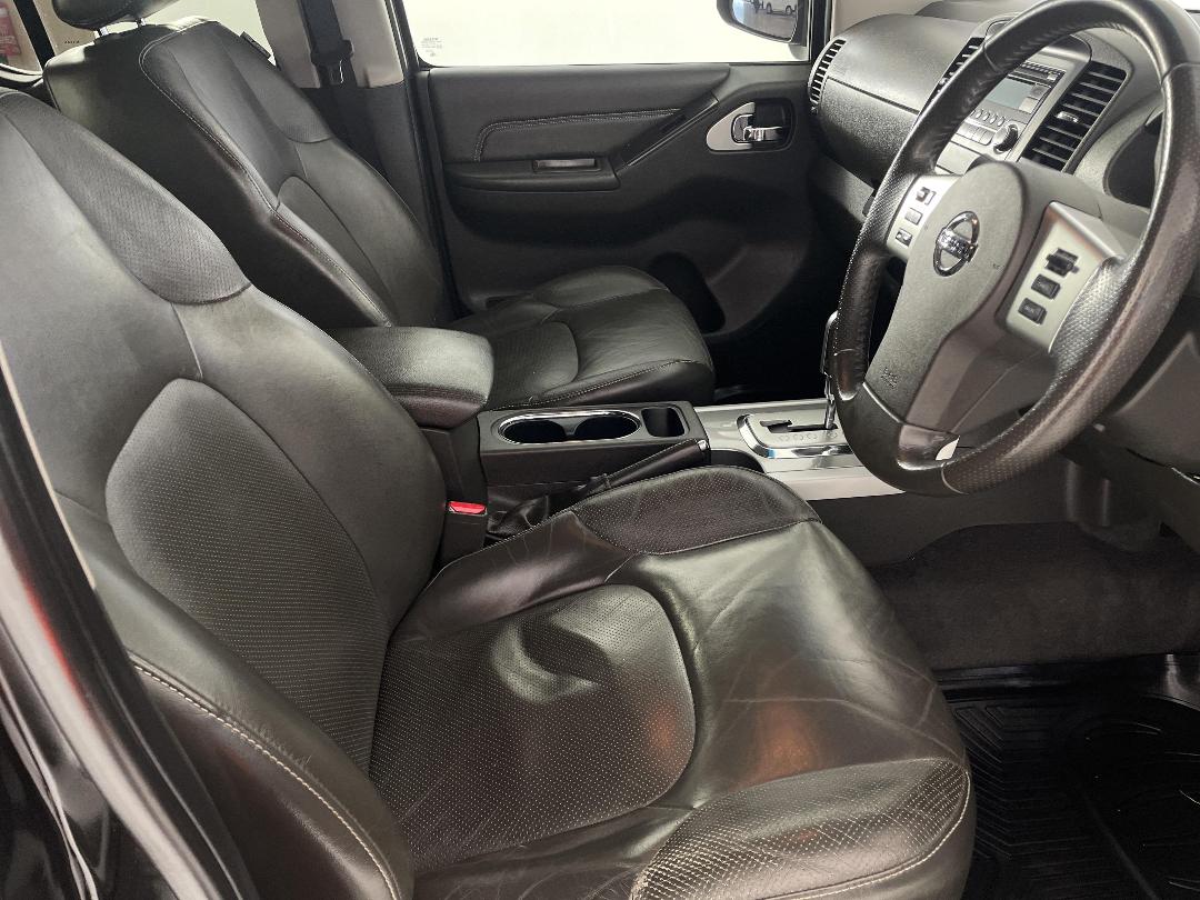 Photo '16' of Nissan Navara Photo '16' of Nissan Navara