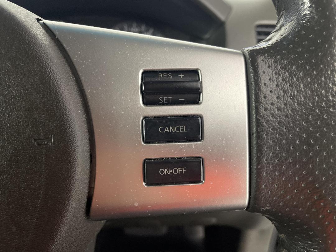 Photo '24' of Nissan Navara Photo '24' of Nissan Navara