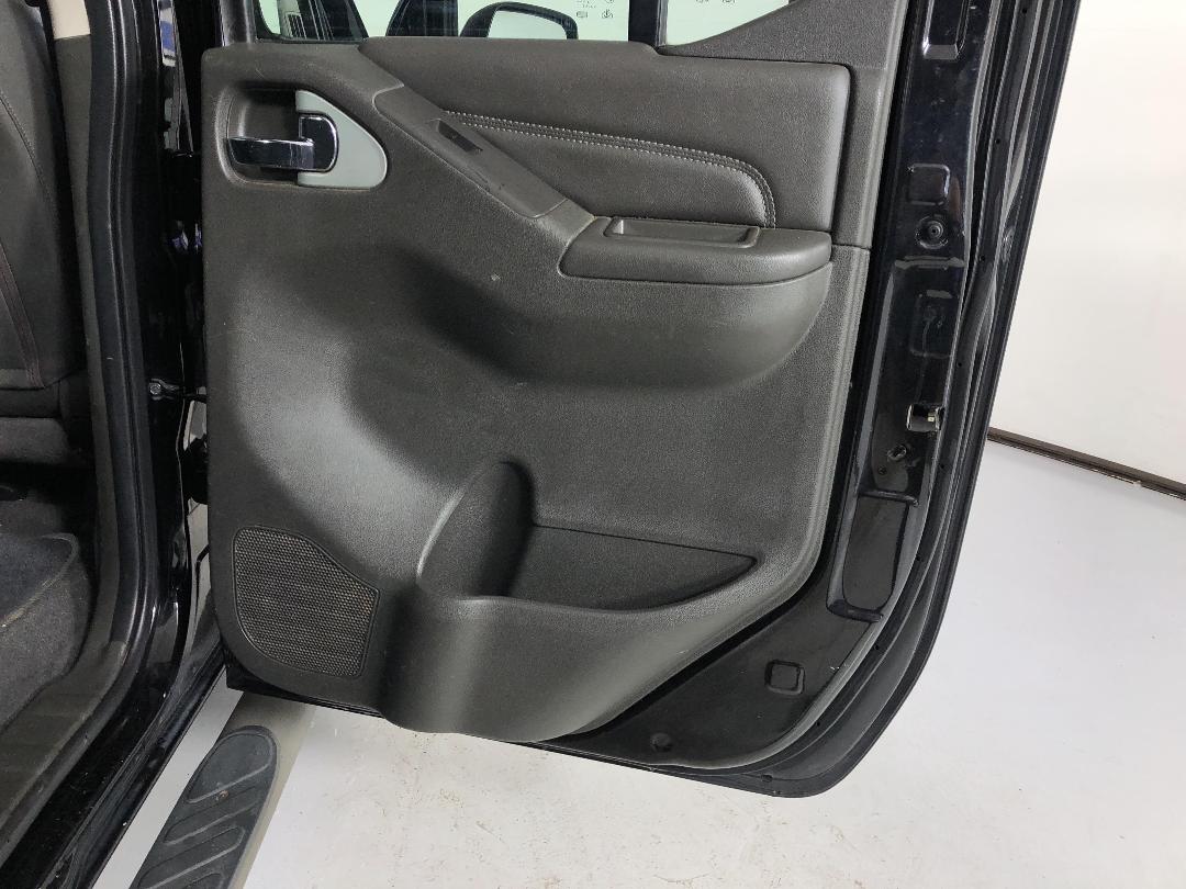 Photo '19' of Nissan Navara