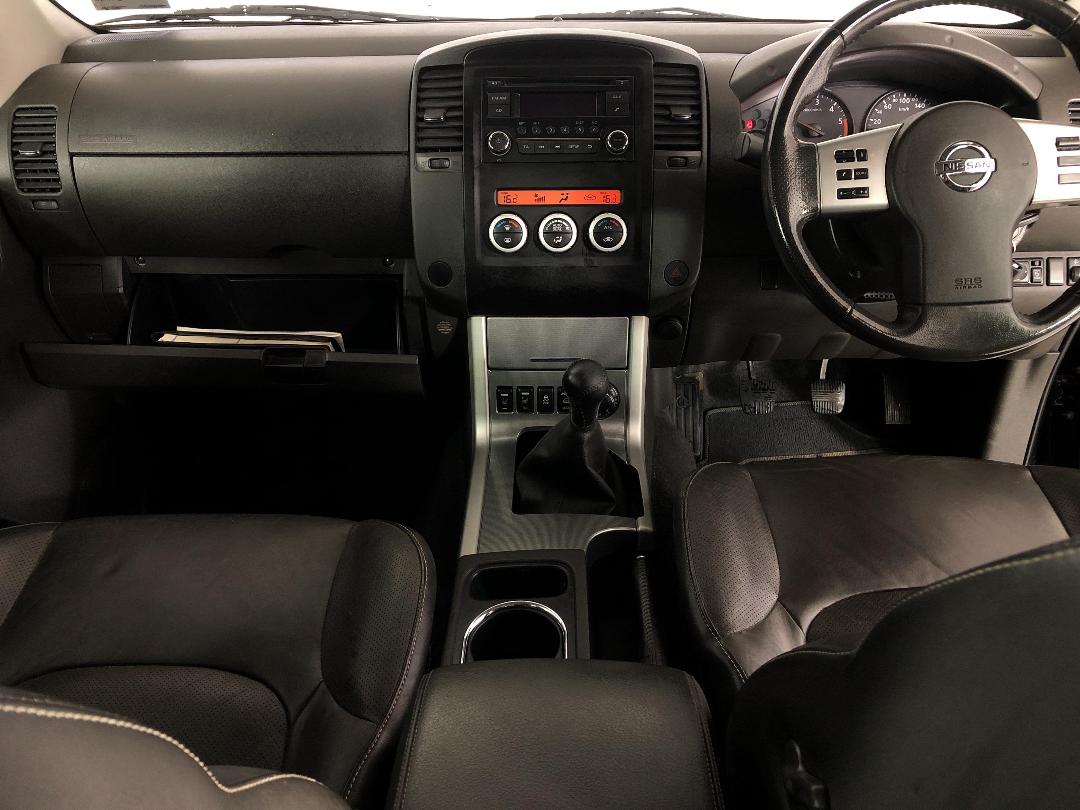 Photo '17' of Nissan Navara