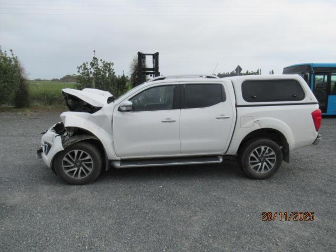 Photo '3' of Nissan Navara ST-X Photo '3' of Nissan Navara ST-X